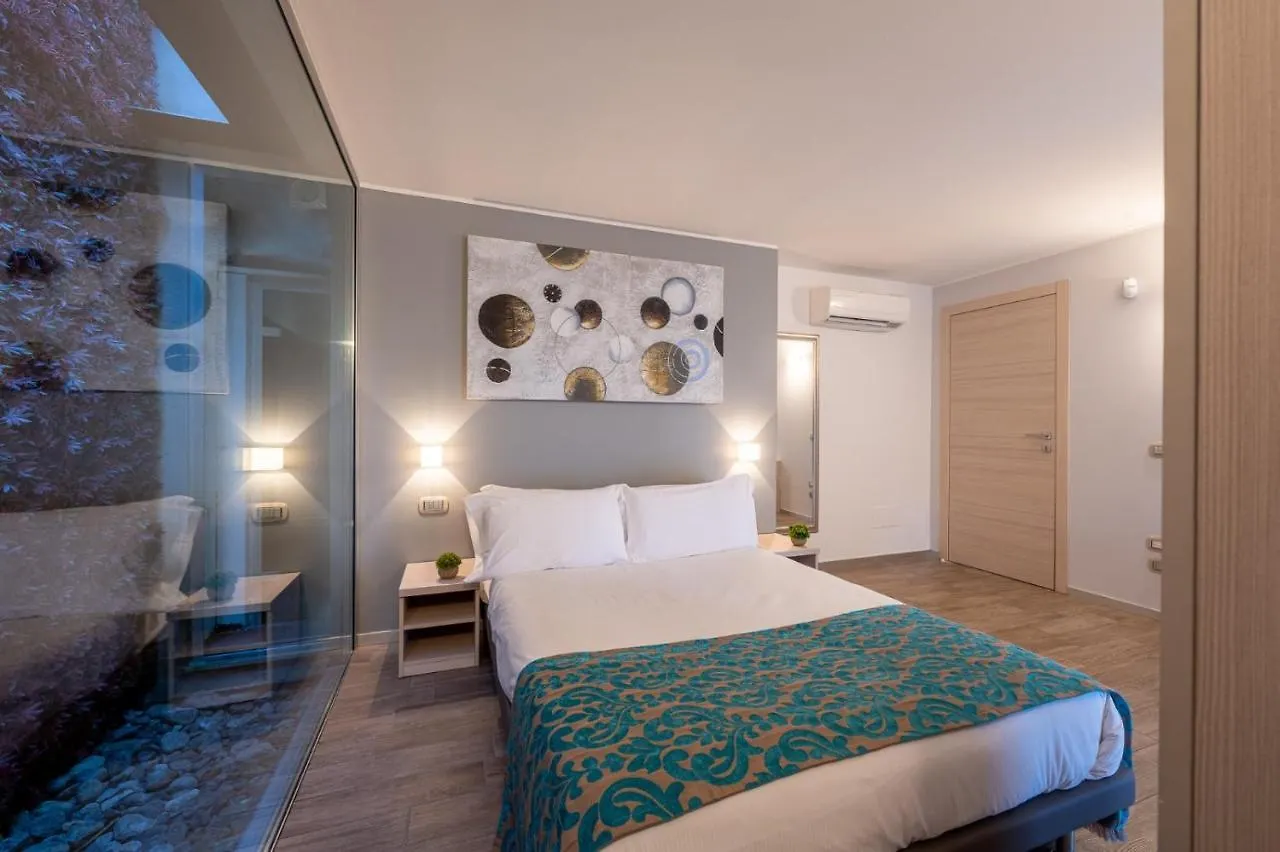 Villa Costanza- Private Heated Pool, Steam Room & Sauna - Bellagio Village Residence Oliveto Lario 0*,