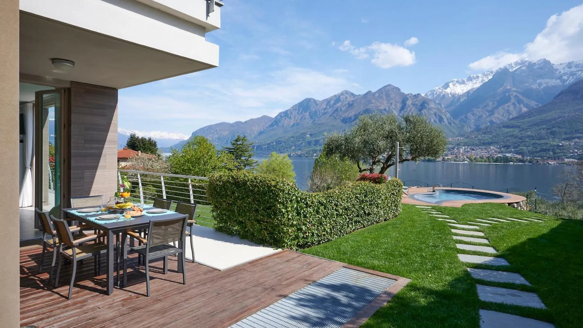 Villa Costanza- Private Heated Pool, Steam Room & Sauna - Bellagio Village Residence Oliveto Lario Włochy